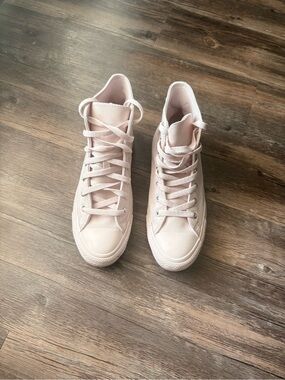 Converse Women's High-Top Sneakers in Pale Pink